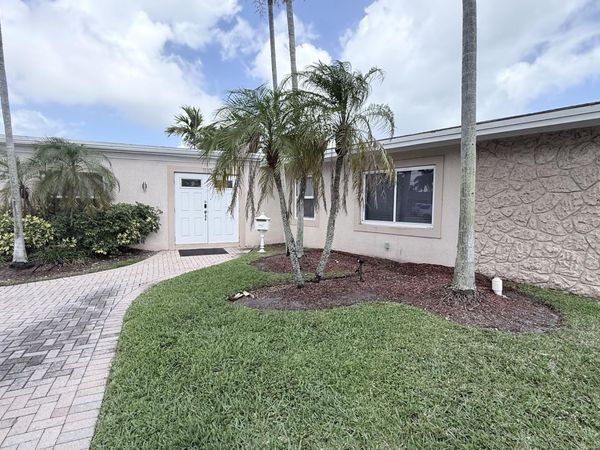 1110 SE 9th Avenue, Pompano Beach, FL 33060