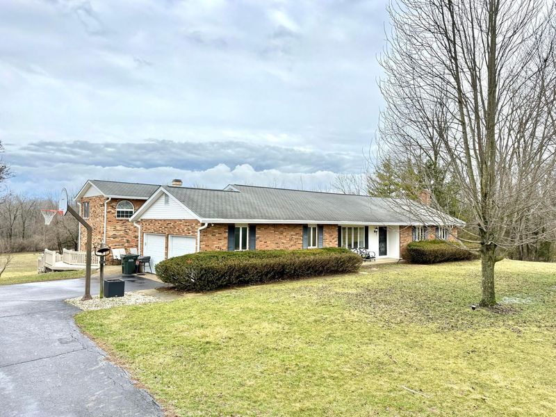 8765 Colvin Drive, Plain City, OH 43064 Photo 1