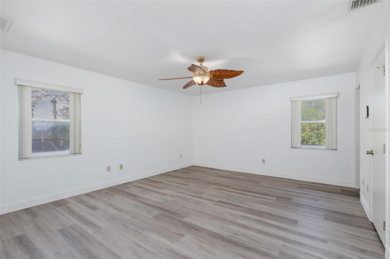 9947 Grove Drive, New Port Richey, FL 34654 Photo