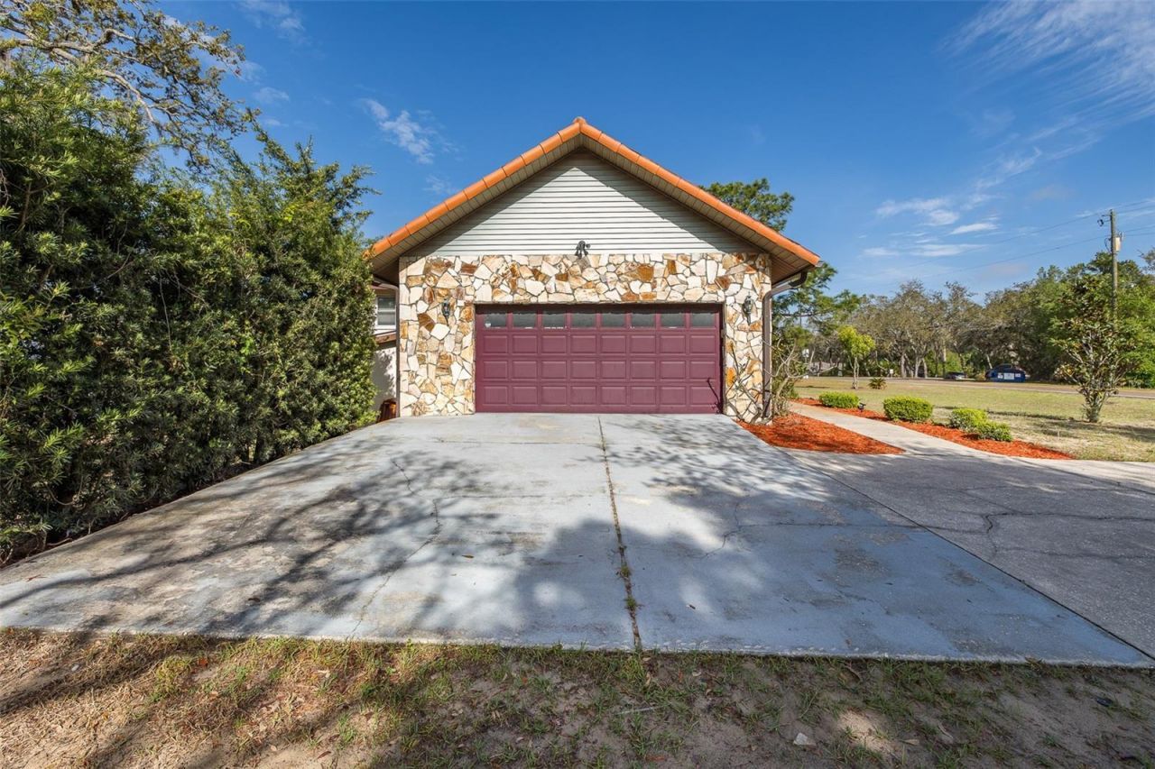 9947 Grove Drive, New Port Richey, FL 34654 Photo