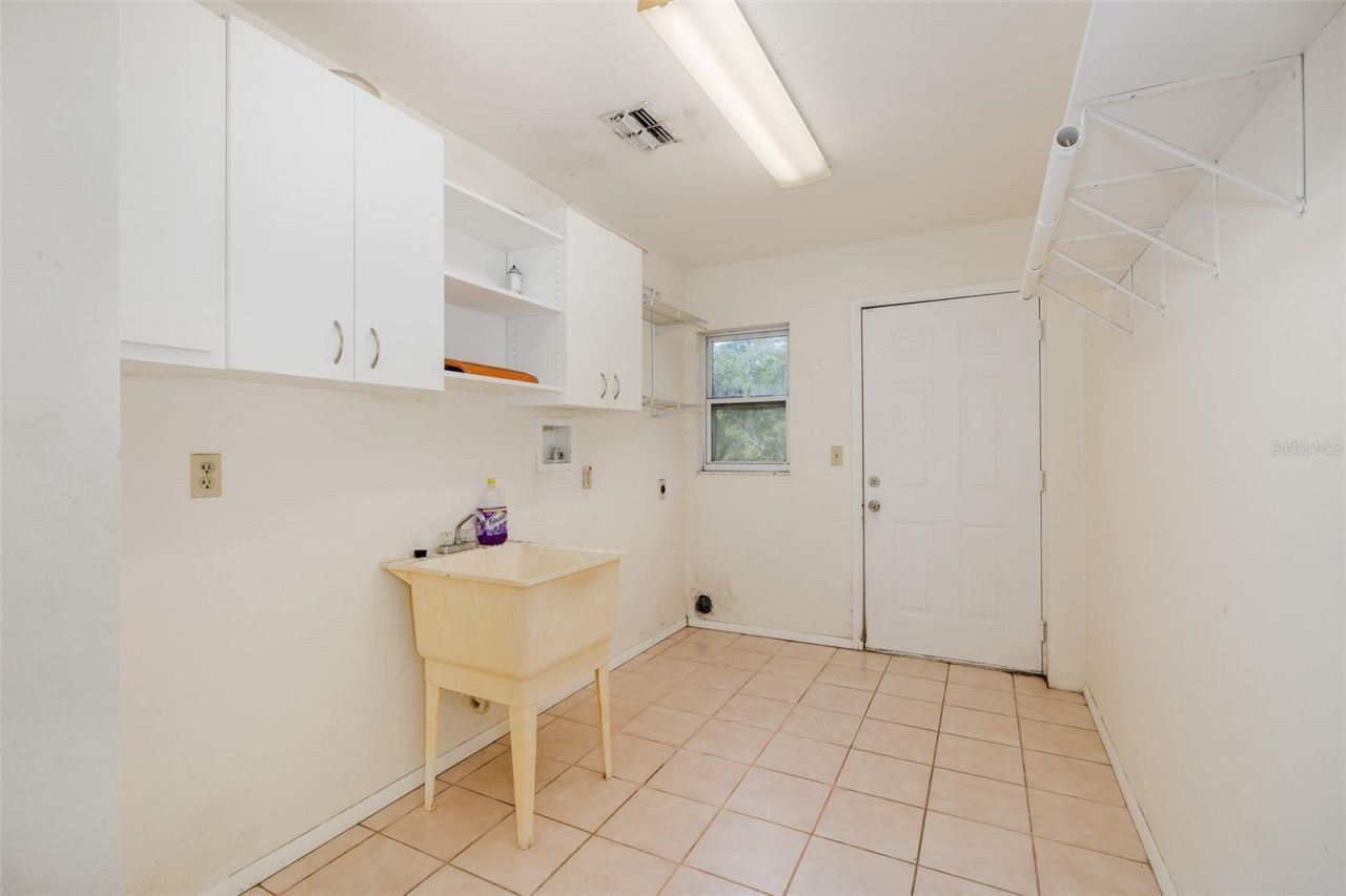 9947 Grove Drive, New Port Richey, FL 34654 Photo