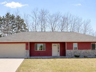 301 13th Street NE, Milaca, MN 56353