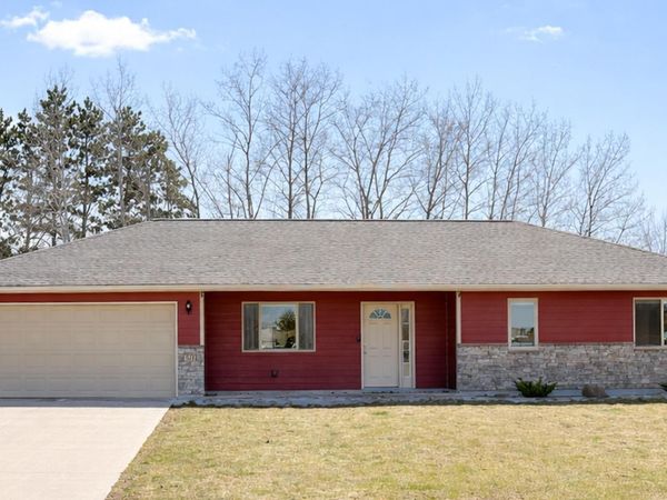 301 13th Street NE, Milaca, MN 56353