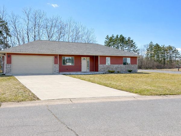 301 13th Street NE, Milaca, MN 56353