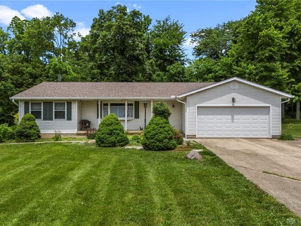 203 N Bickett Road, Xenia Twp, OH 45385
