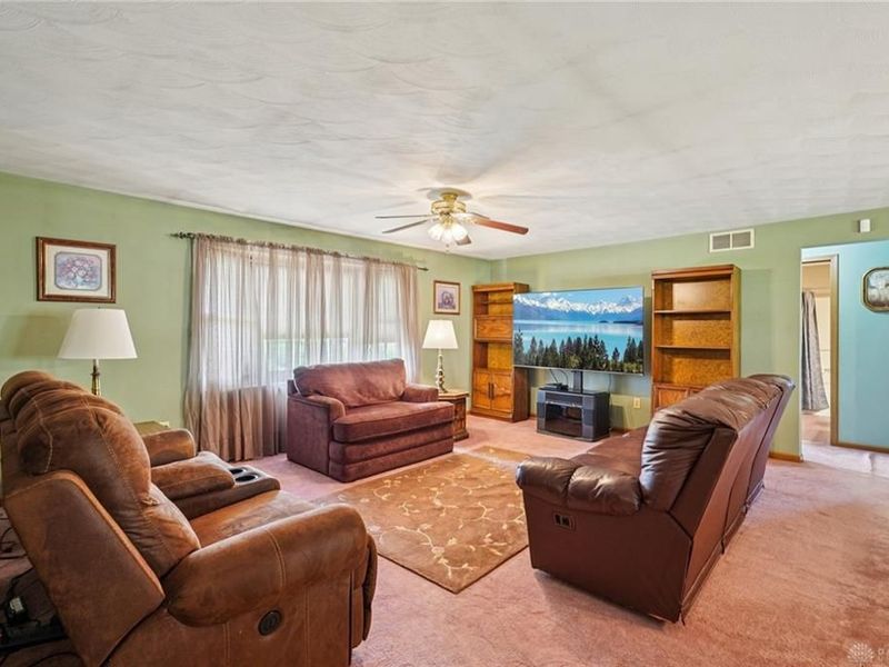 203 N Bickett Road, Xenia Township, OH 45385 Photo 4