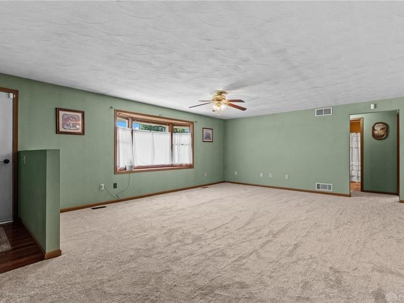 203 N Bickett Road, Xenia Township, OH 45385 Photo 5