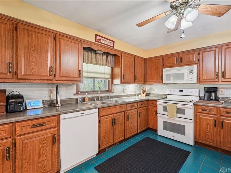 203 N Bickett Road, Xenia Township, OH 45385 Photo 7