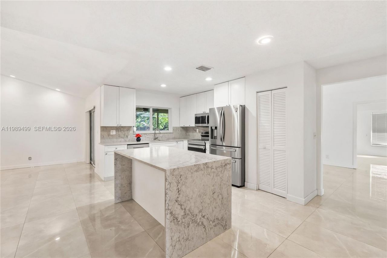 10823 NW 7th St , Coral Springs, FL 33071 Photo