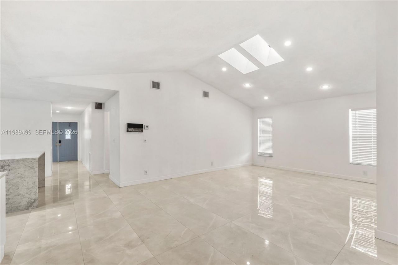 10823 NW 7th St , Coral Springs, FL 33071 Photo