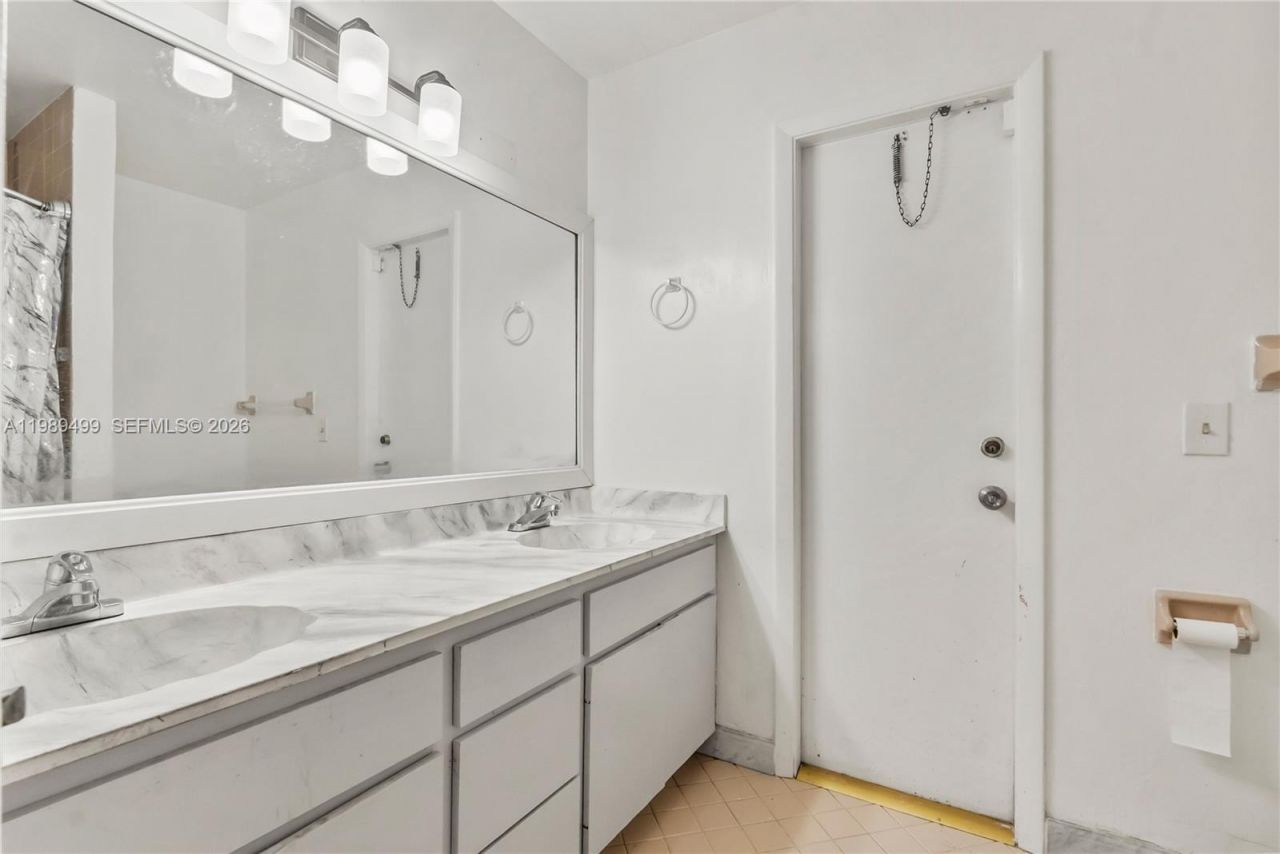 10823 NW 7th St , Coral Springs, FL 33071 Photo