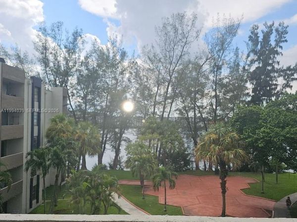 10000 NW 80th Ct , Unit 2415, Hialeah Gardens, FL 33016