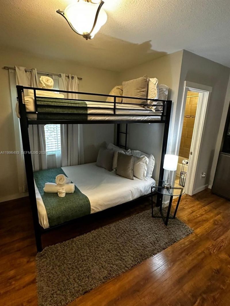 1448 Dewey St, Unit 1448, Hollywood, FL 33020 Photo