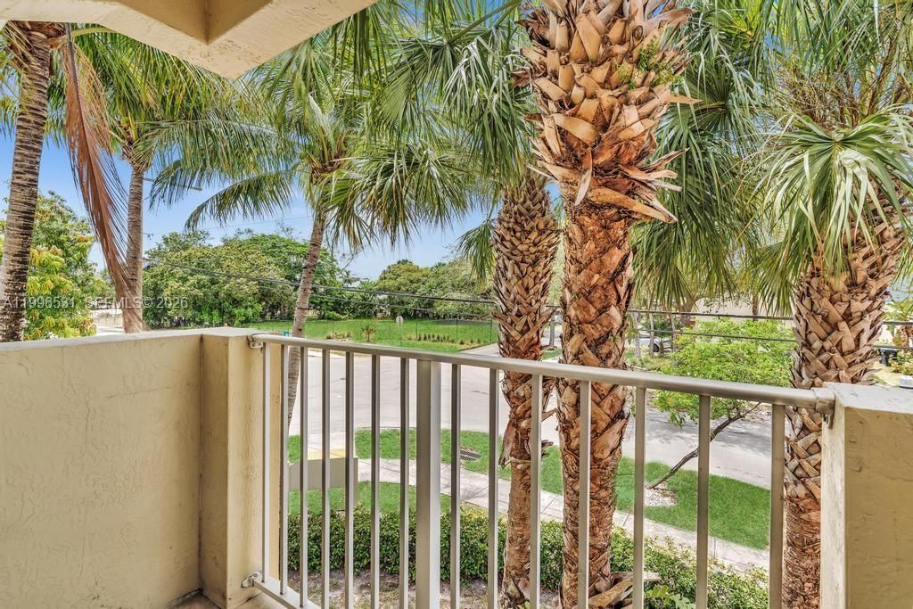 202 NW 14th Ave , Unit C-1, Fort Lauderdale, FL 33311 Photo