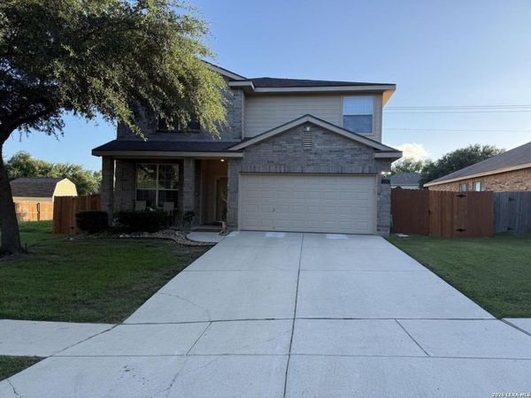 208 Cloud Xing, Cibolo, TX 78108