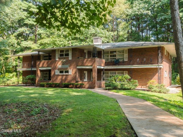 1000 S Parkwood Drive, Unit C-2KR Furn, Clifton Park, NY 12065