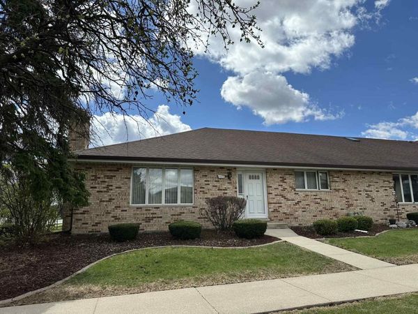 7300 W 152nd Street , Orland Park, IL 60462