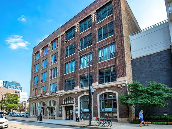 415 W Huron Street , Chicago, IL 60654