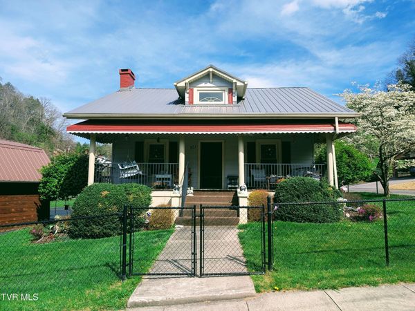 201 Ida Lane, Clintwood, VA 24228