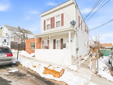 135 Dixon Ave, Paterson, NJ 07501