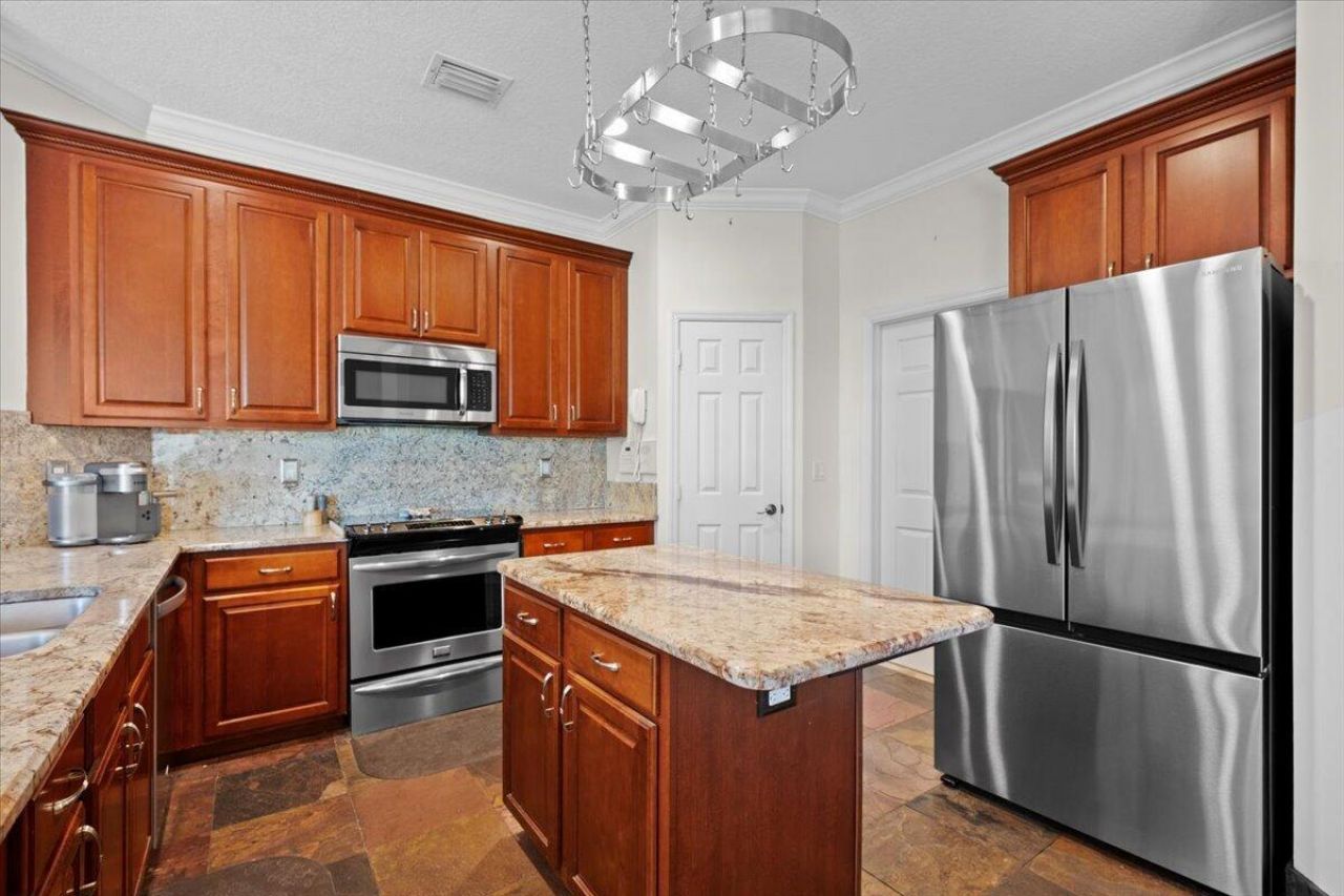 1575 Newhaven Point Lane, West Palm Beach, FL 33411 Photo