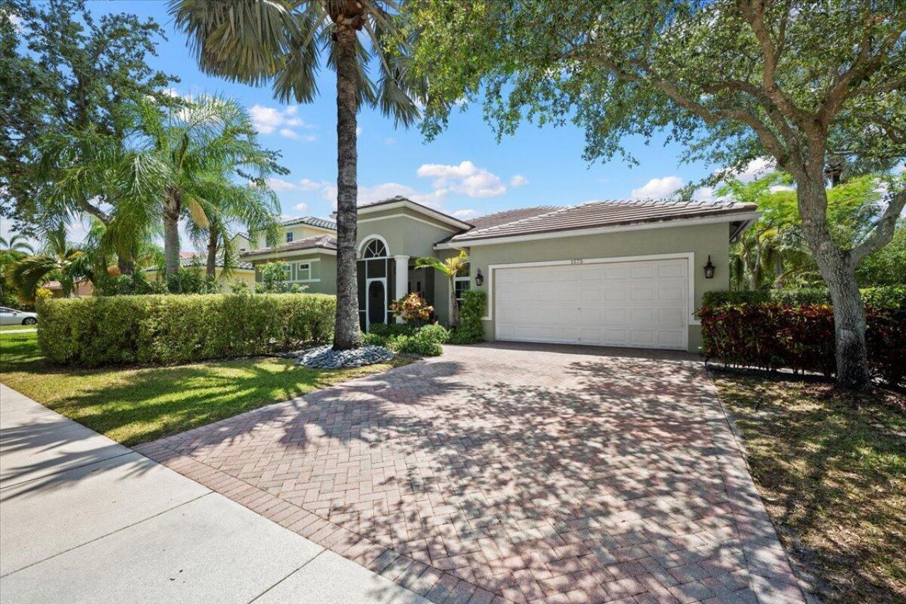 1575 Newhaven Point Lane, West Palm Beach, FL 33411 Photo