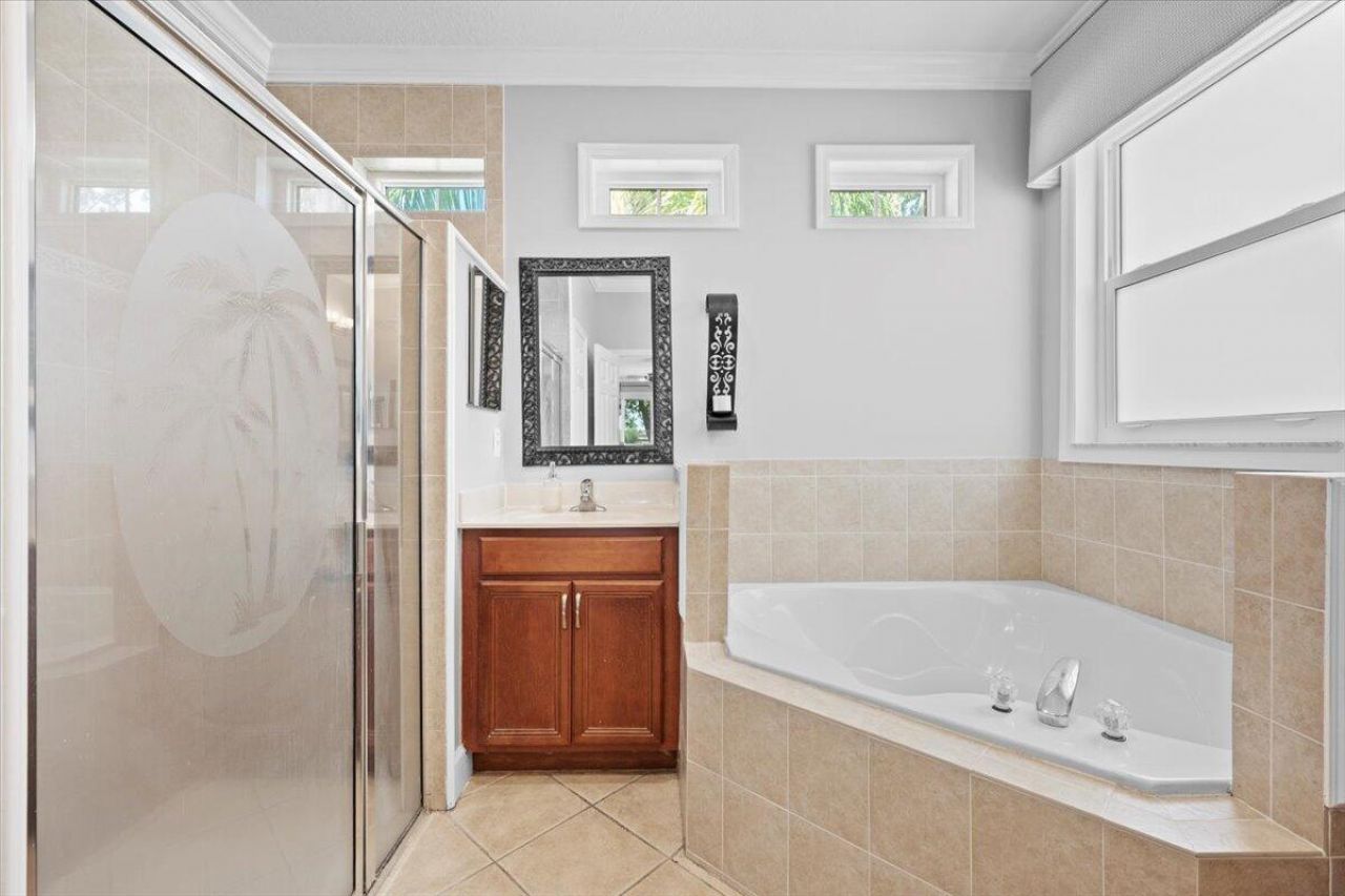 1575 Newhaven Point Lane, West Palm Beach, FL 33411 Photo