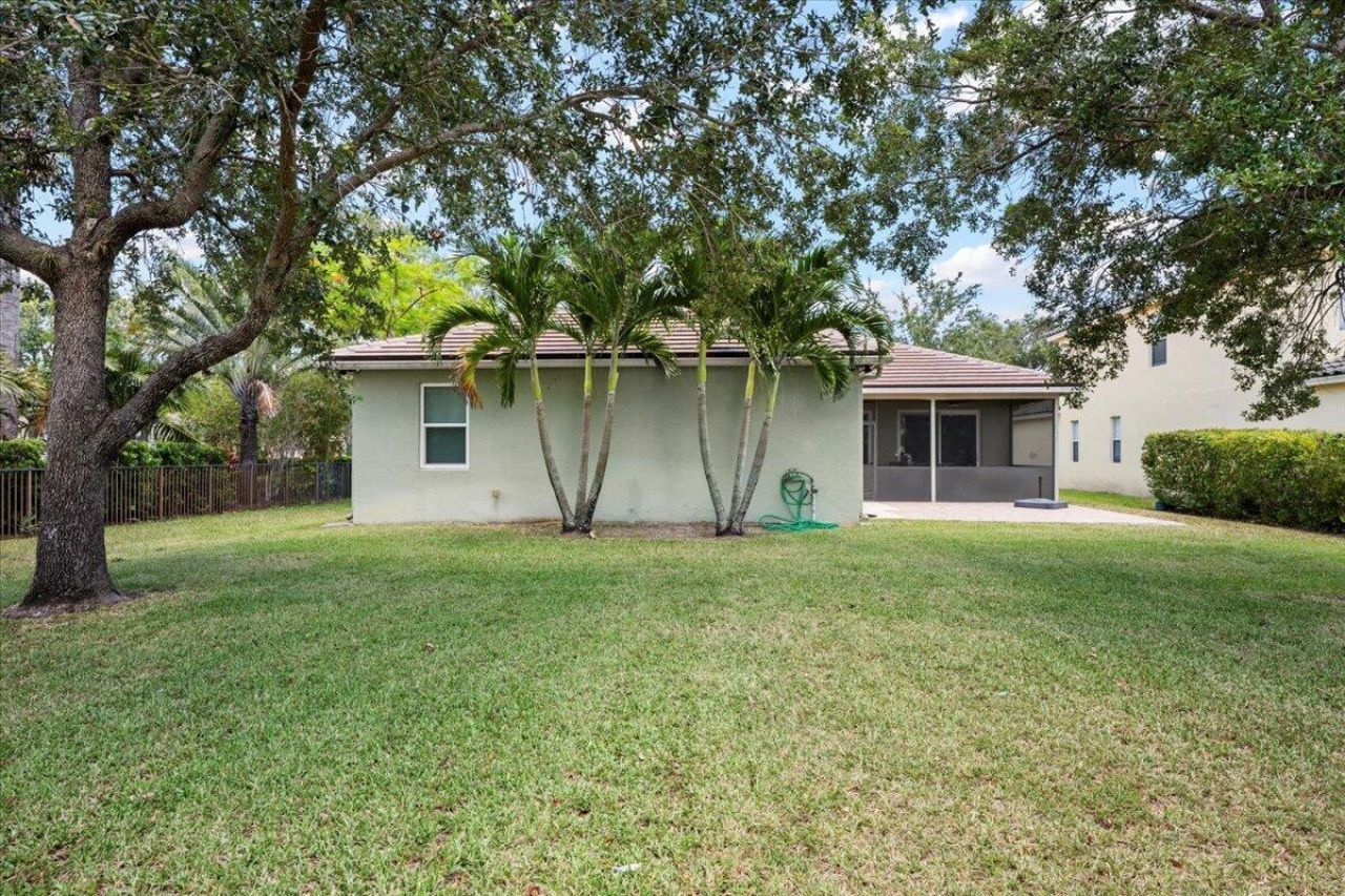 1575 Newhaven Point Lane, West Palm Beach, FL 33411 Photo