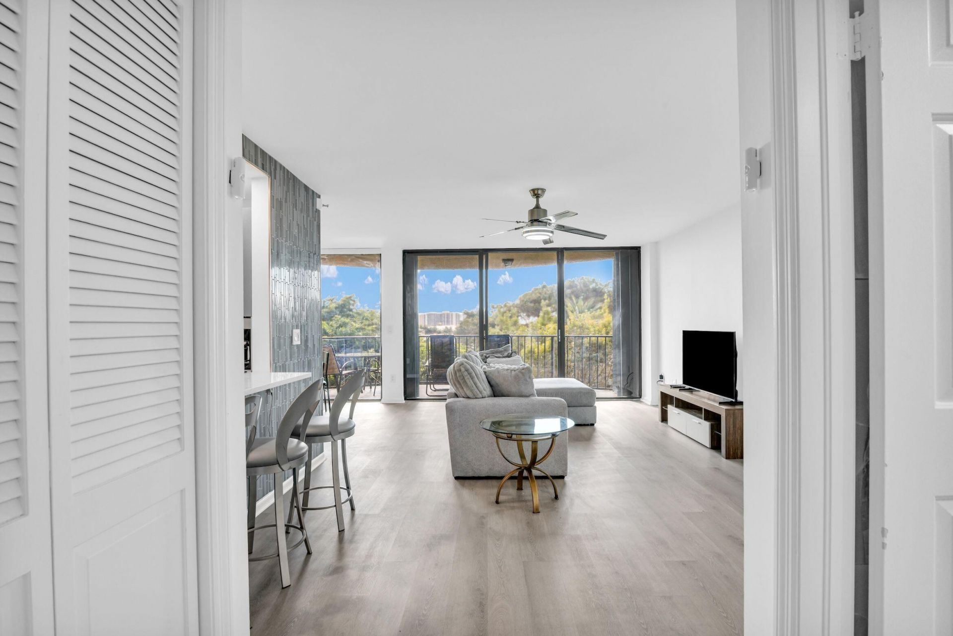 859 Jeffery Street Se, Unit 5090, Boca Raton, FL 33487 Photo