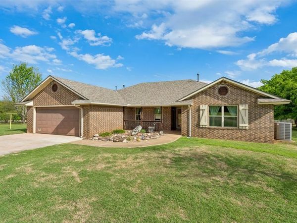 105002 S Hidden Valley Drive, McLoud, OK 74851