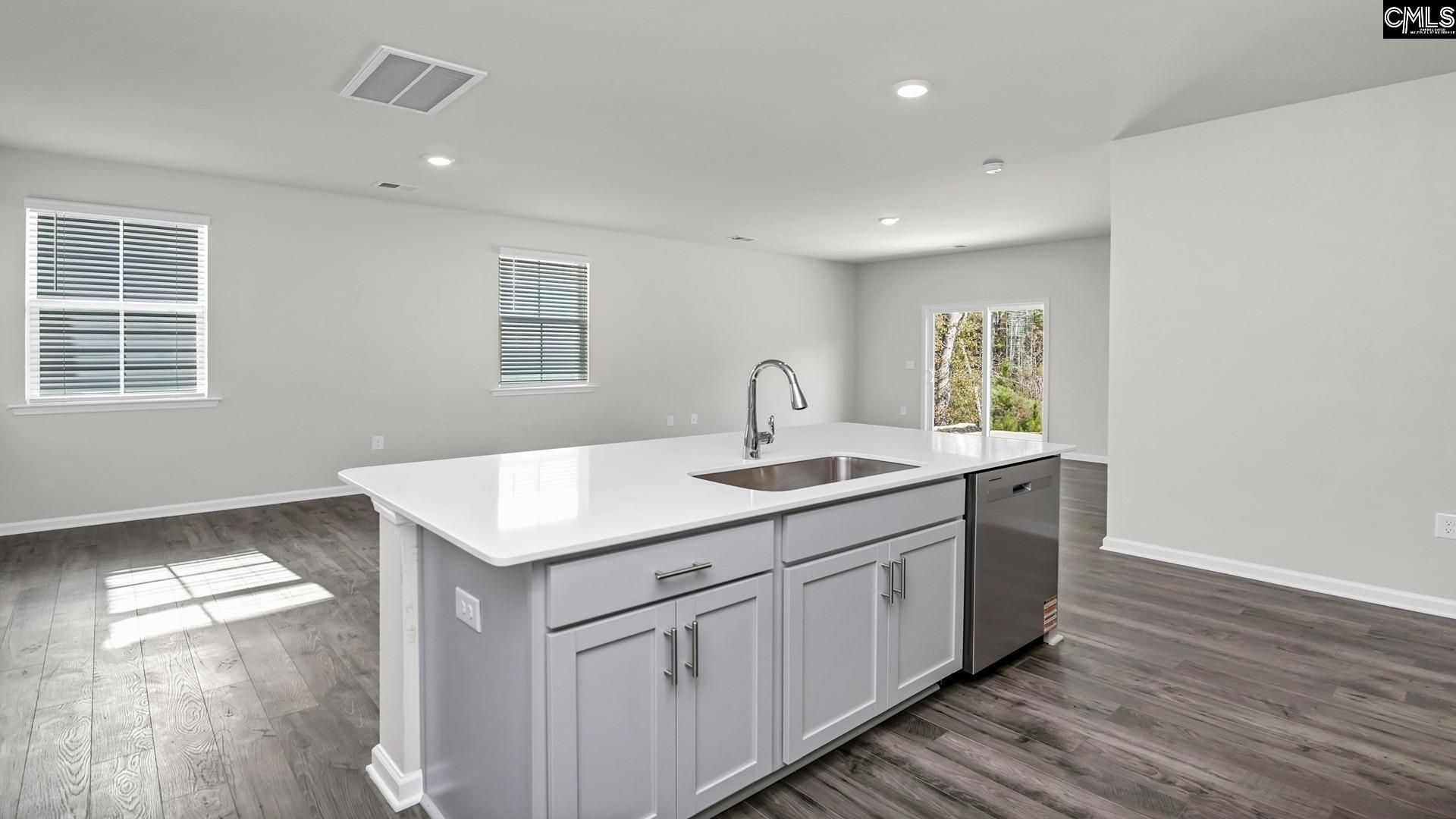 1065 Grand Oaks Drive Photo 5