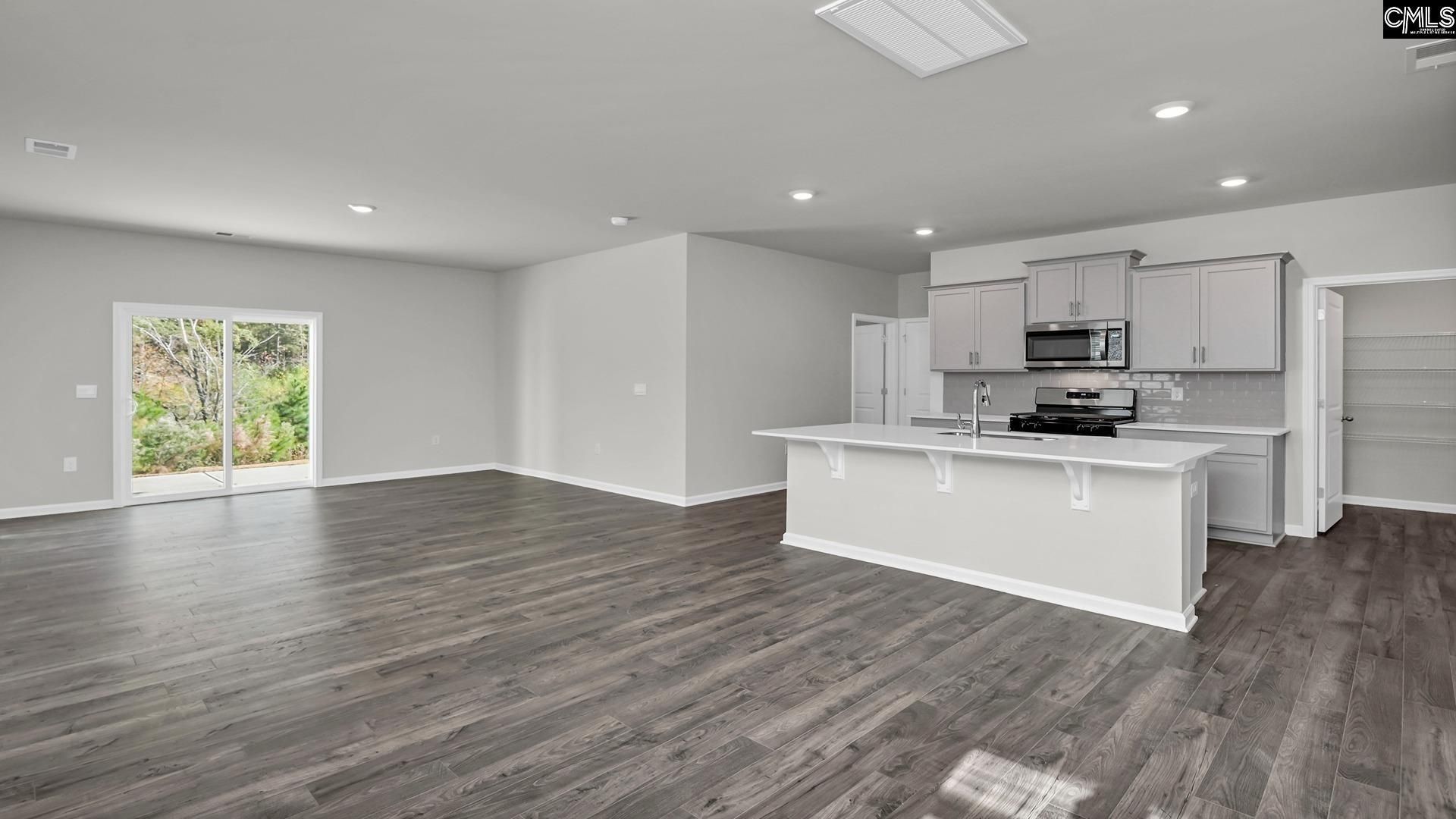 1065 Grand Oaks Drive Photo 7