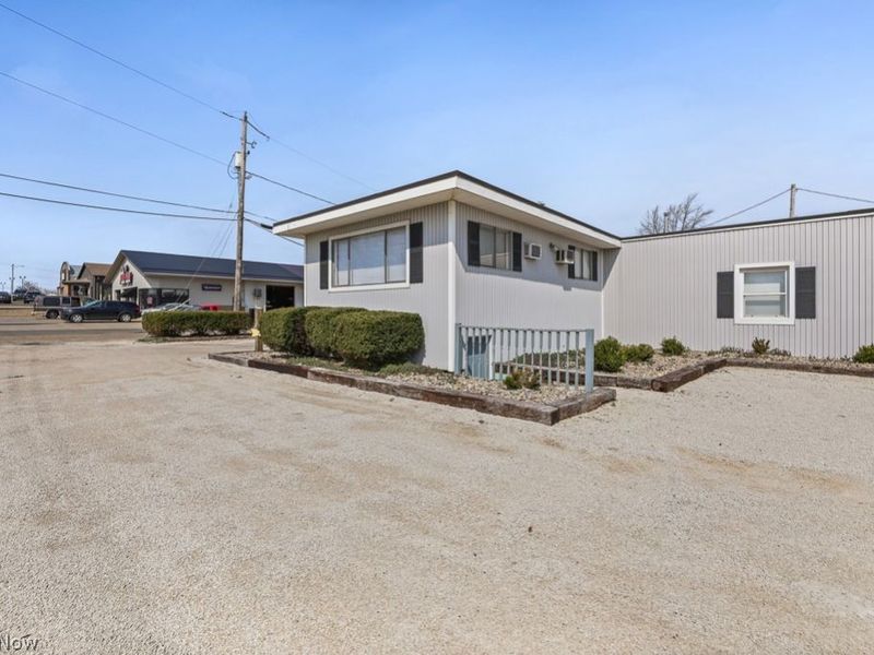 1950 S Freedom Avenue, Alliance, OH 44601 Photo 14