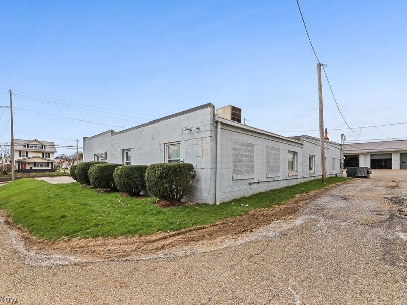 1950 S Freedom Avenue, Alliance, OH 44601 Photo 18