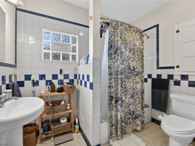 3221 Bradford Road , Cleveland Heights, OH 44118 Photo 13