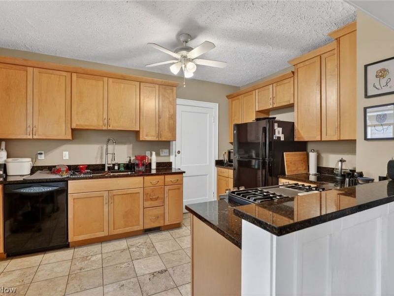 3221 Bradford Road , Cleveland Heights, OH 44118 Photo 14