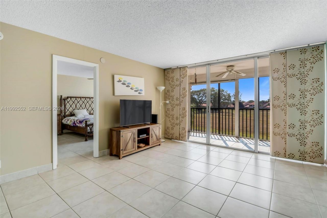 3671 Environ Blvd, Unit 368, Lauderhill, FL 33319 Photo