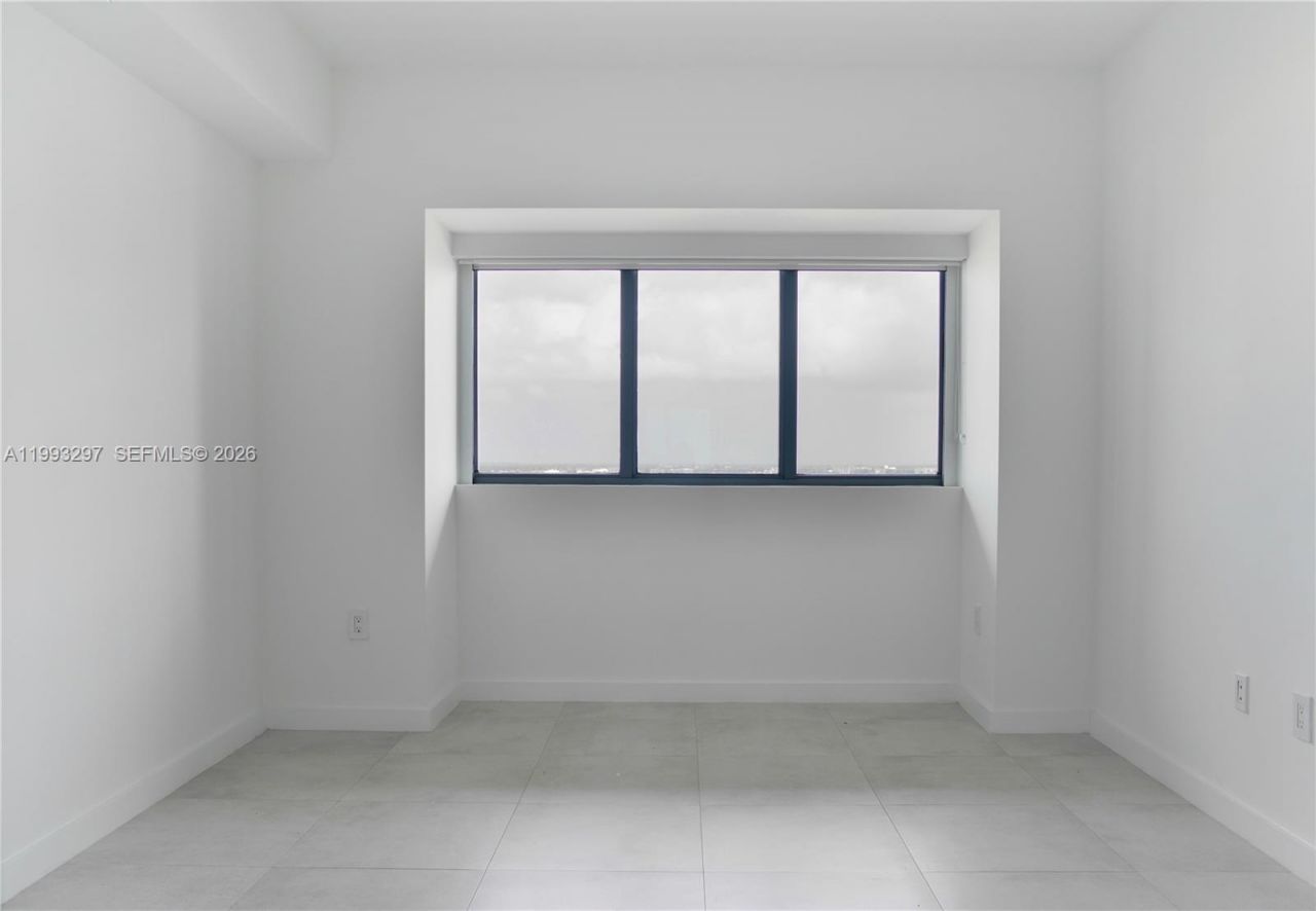 650 NE 32nd St, Unit 2104, Miami, FL 33137 Photo