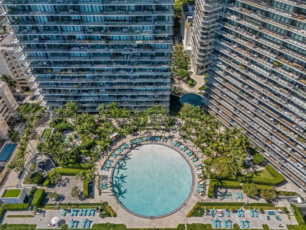 650 NE 32nd St, Unit 2104, Miami, FL 33137 Photo
