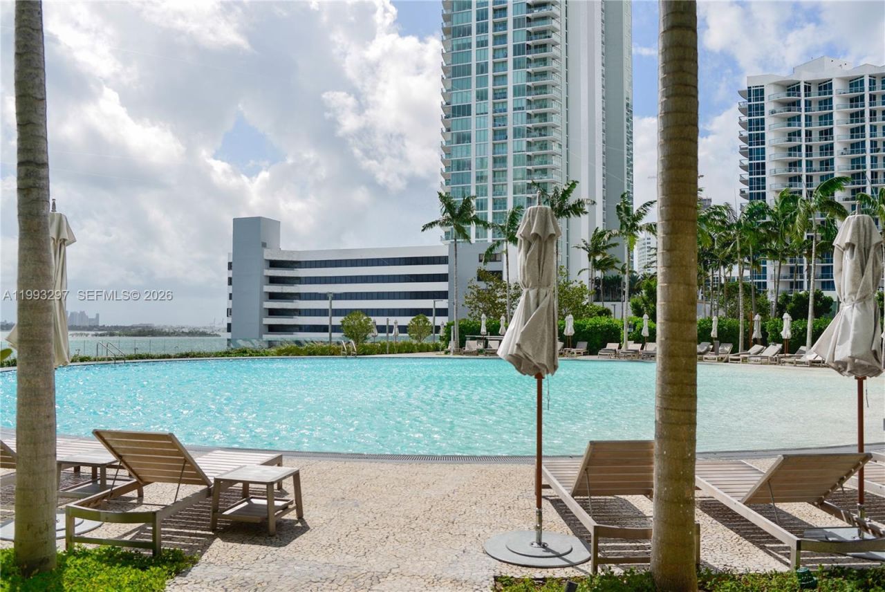 650 NE 32nd St, Unit 2104, Miami, FL 33137 Photo