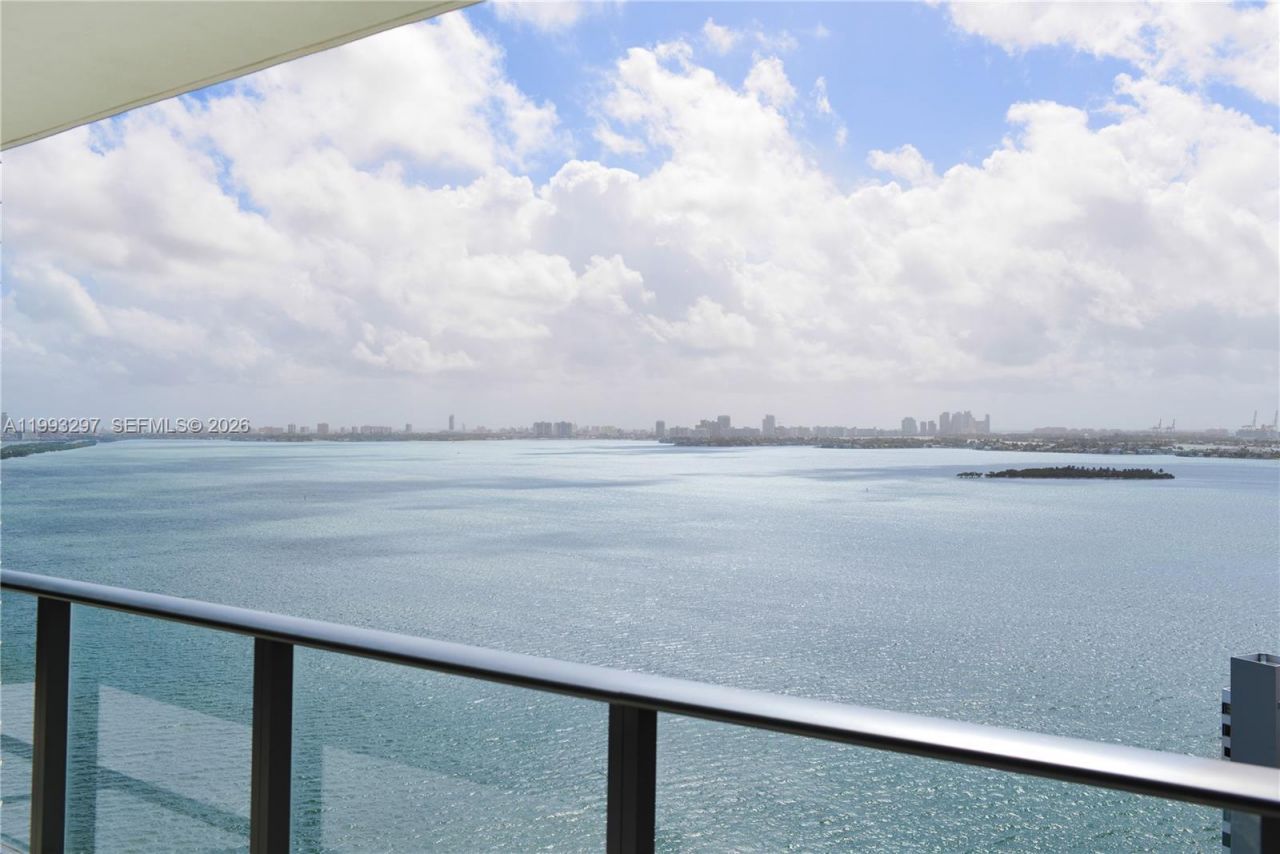 650 NE 32nd St, Unit 2104, Miami, FL 33137 Photo