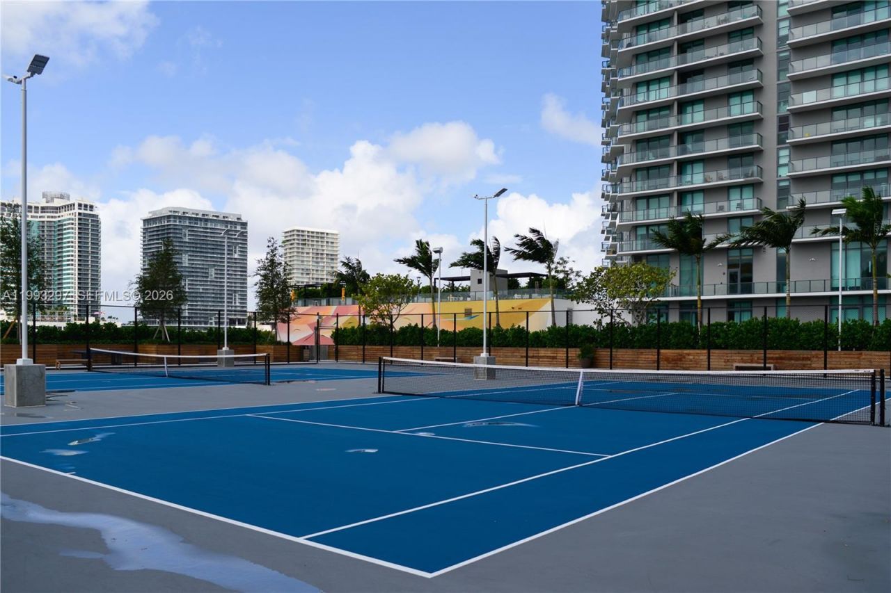 650 NE 32nd St, Unit 2104, Miami, FL 33137 Photo