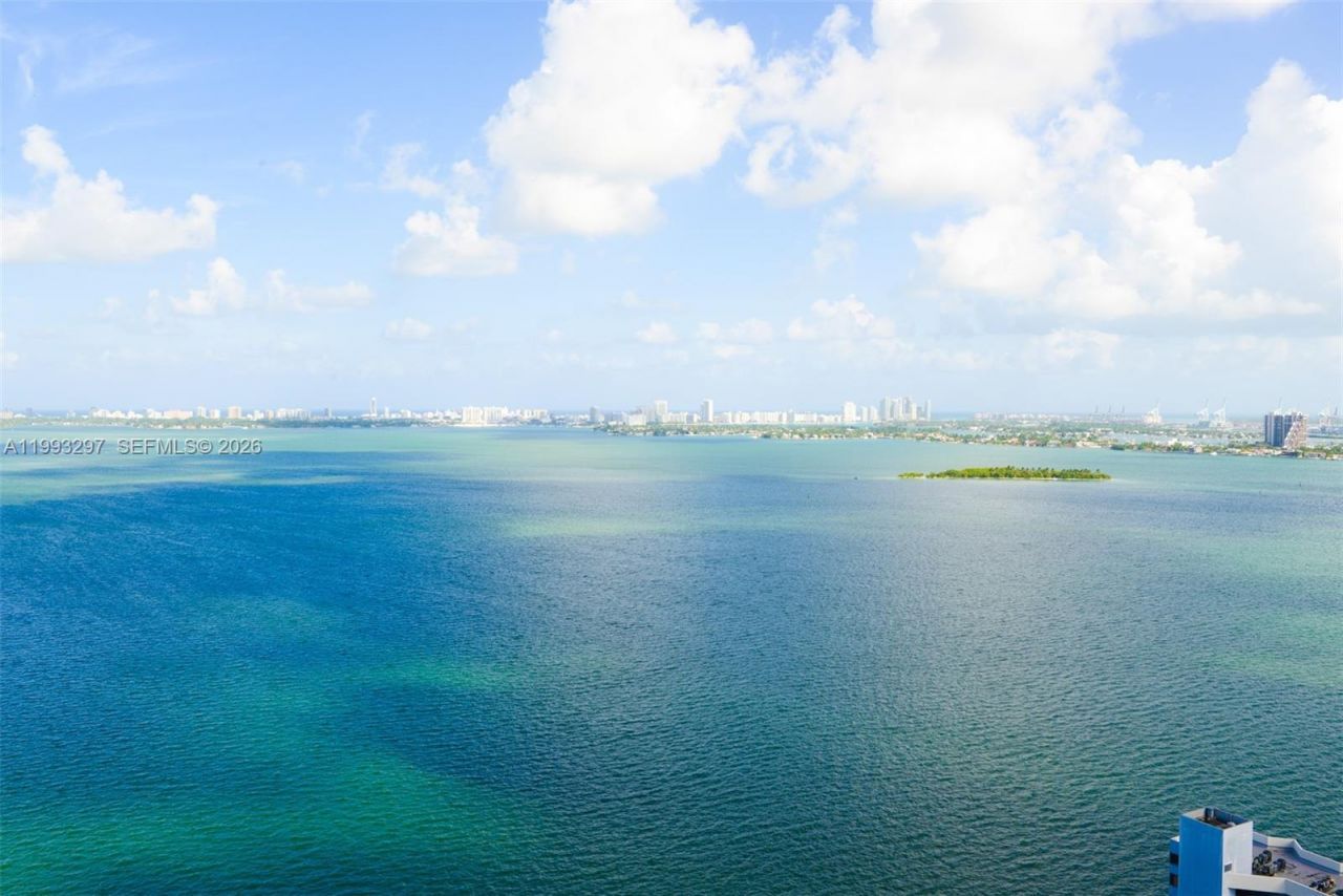650 NE 32nd St, Unit 2104, Miami, FL 33137 Photo