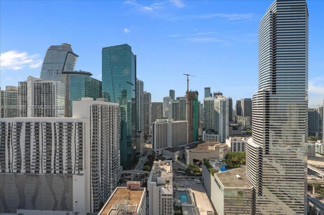 151 SE 1st St, Unit 3107, Miami, FL 33131 Photo