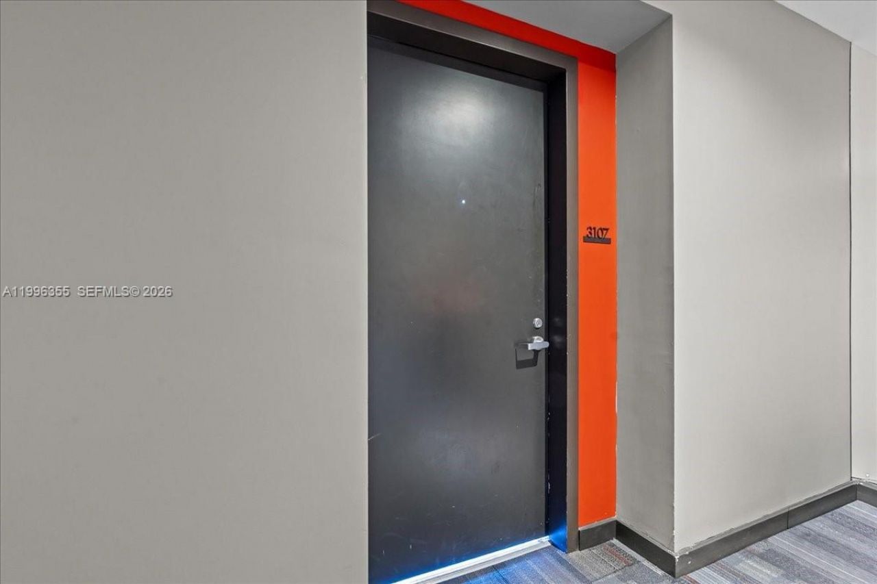 151 SE 1st St, Unit 3107, Miami, FL 33131 Photo