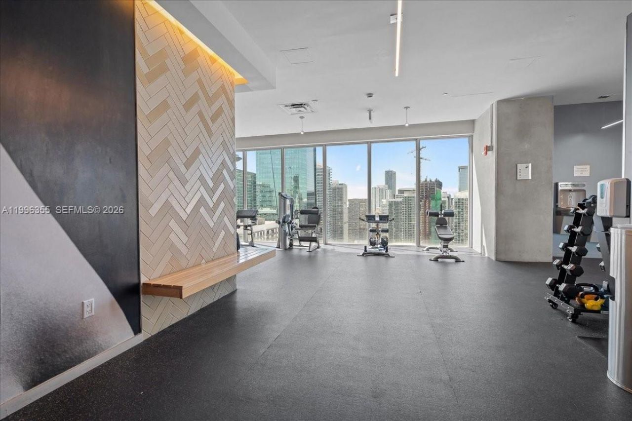 151 SE 1st St, Unit 3107, Miami, FL 33131 Photo