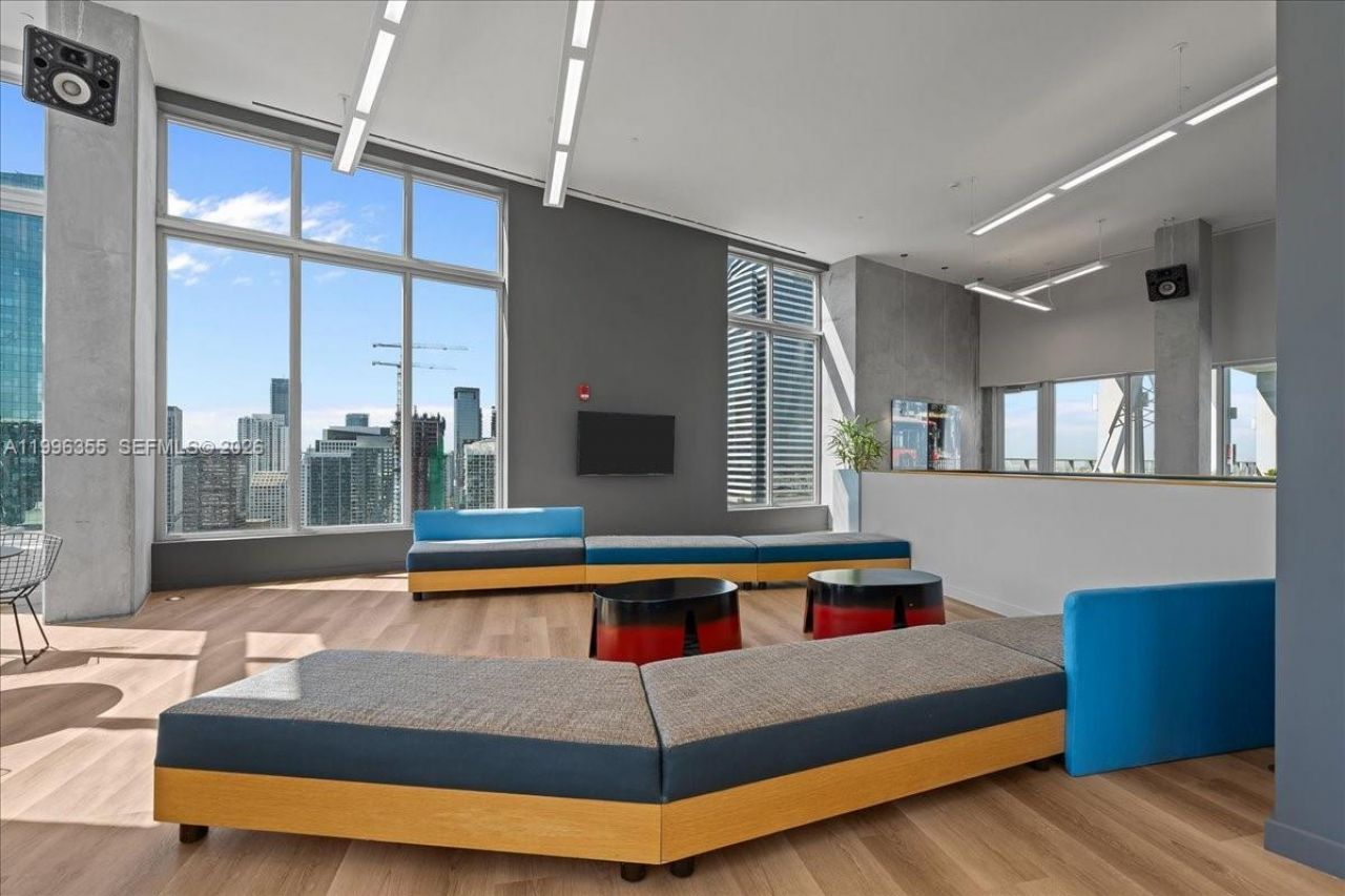 151 SE 1st St, Unit 3107, Miami, FL 33131 Photo