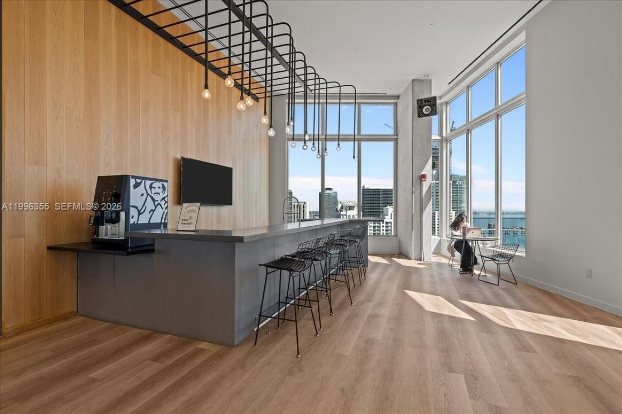 151 SE 1st St, Unit 3107, Miami, FL 33131 Photo