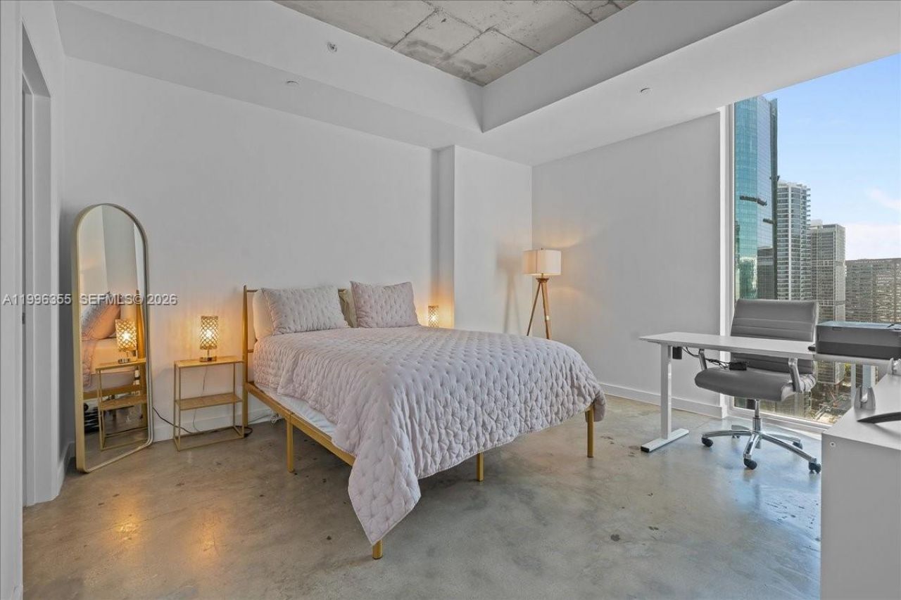 151 SE 1st St, Unit 3107, Miami, FL 33131 Photo