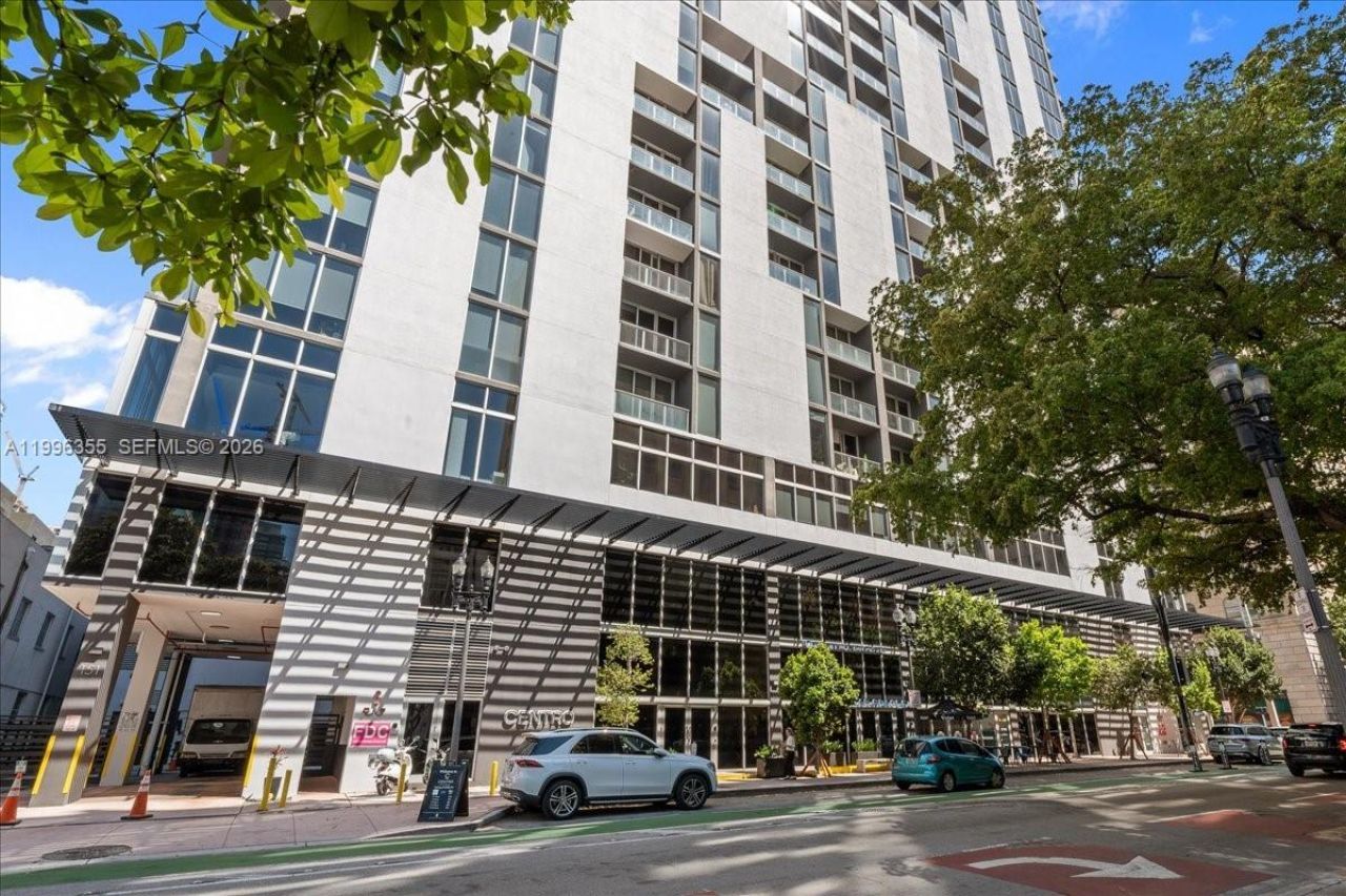 151 SE 1st St, Unit 3107, Miami, FL 33131 Photo